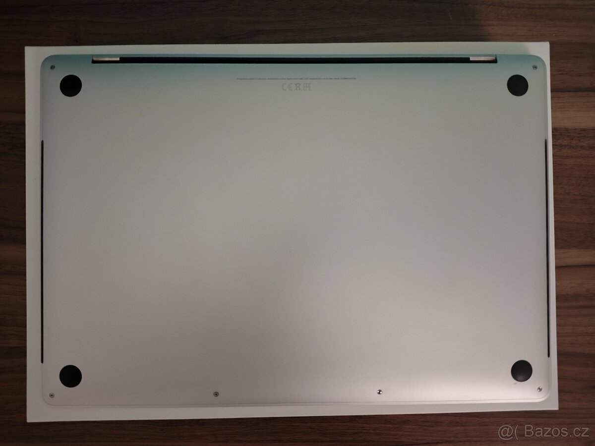 MacBook Pro 15 2017 | i7 • 16GB • 512GB SSD - 7