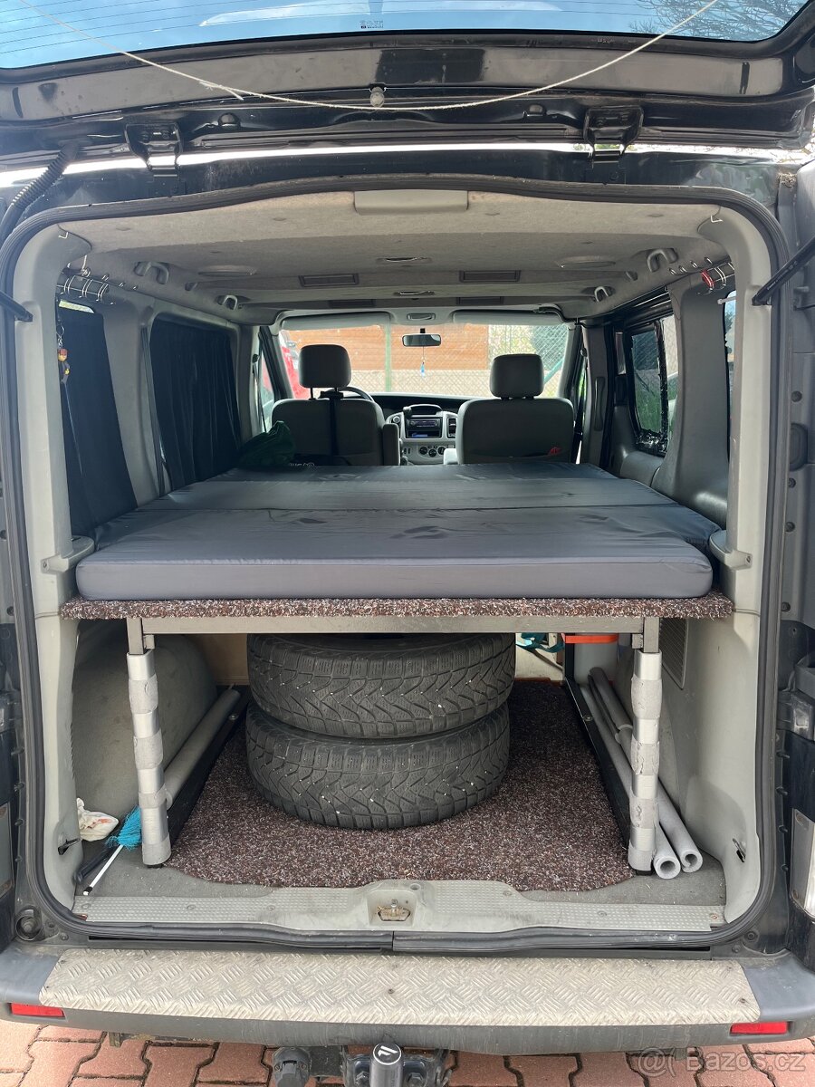 Opel Vivaro 2,5 CDTI - 7