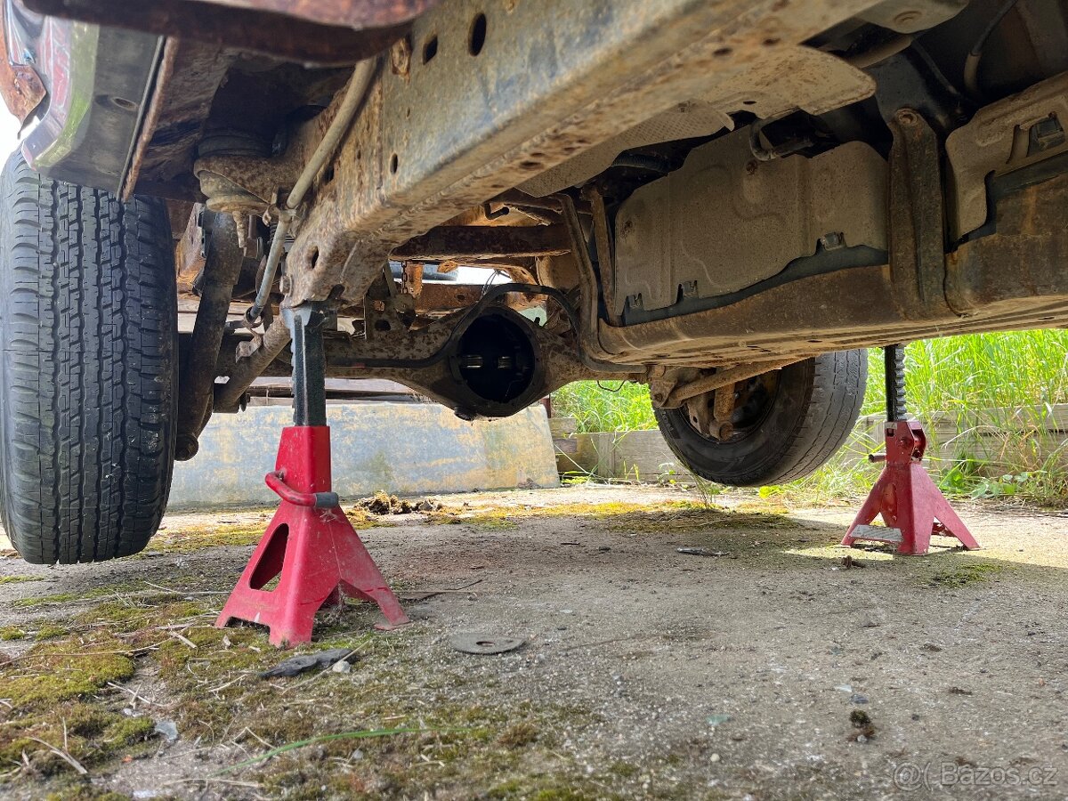 Toyota Land Cruiser 120 - 7