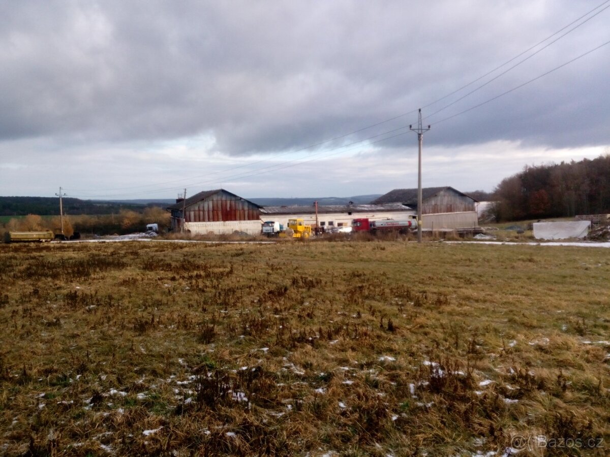 skladové a výrobní prostory, zařízená truhlářská dílna - 7