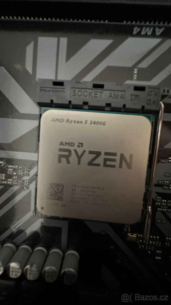 B450M DS3H + Ryzen 5 2400G (4C/8T) - 7
