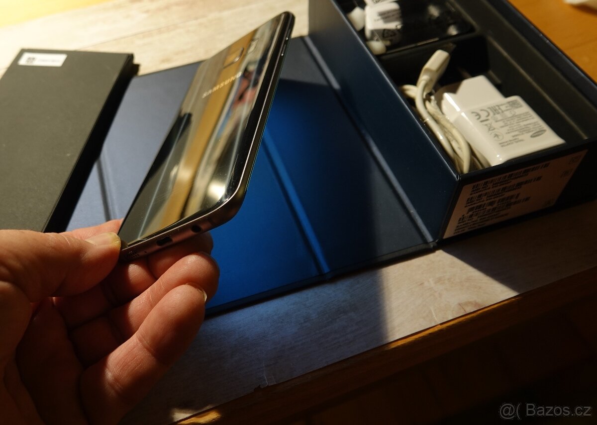 Samsung Galaxy S7 EDGE nový s balením a pouzdrem - 7
