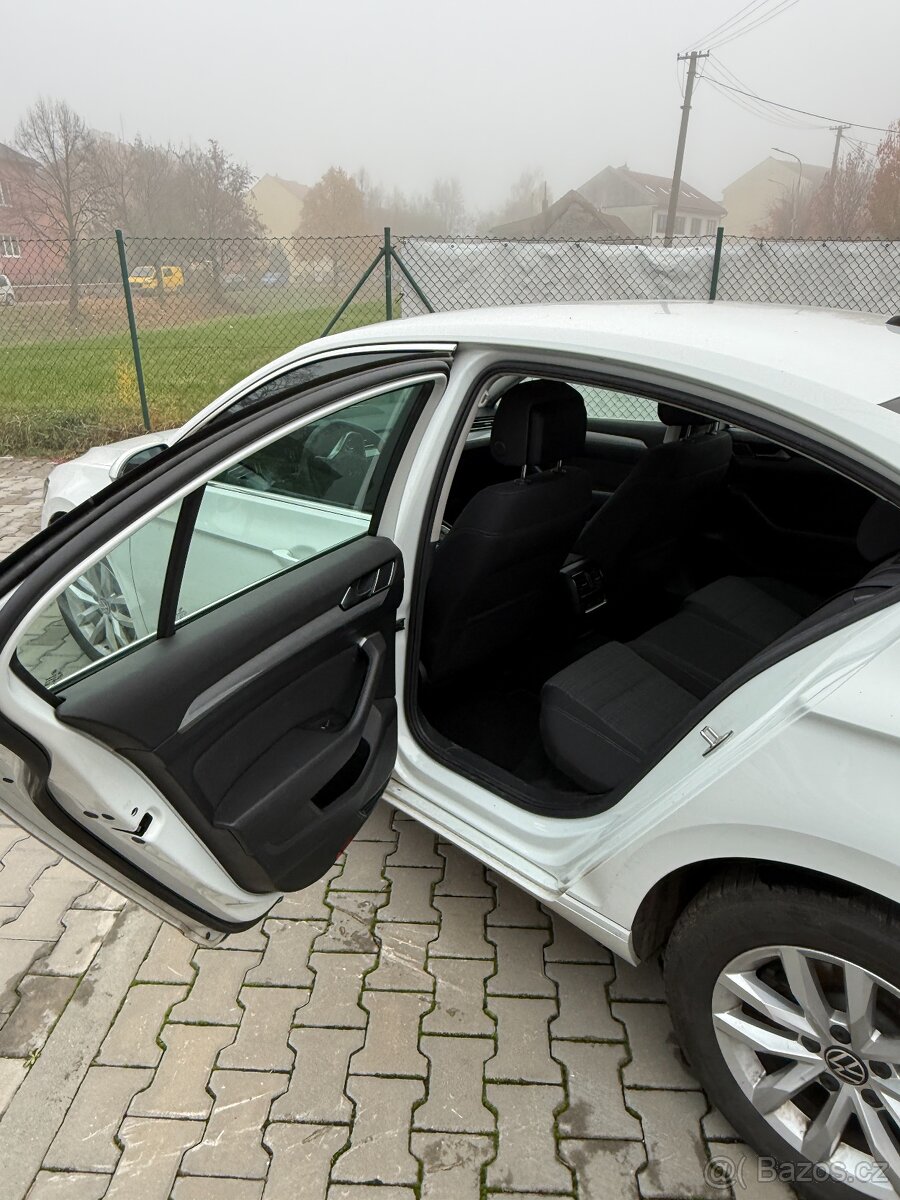VW Passat 1.5 TSI Business, 12/2020, 78 853 km - 7