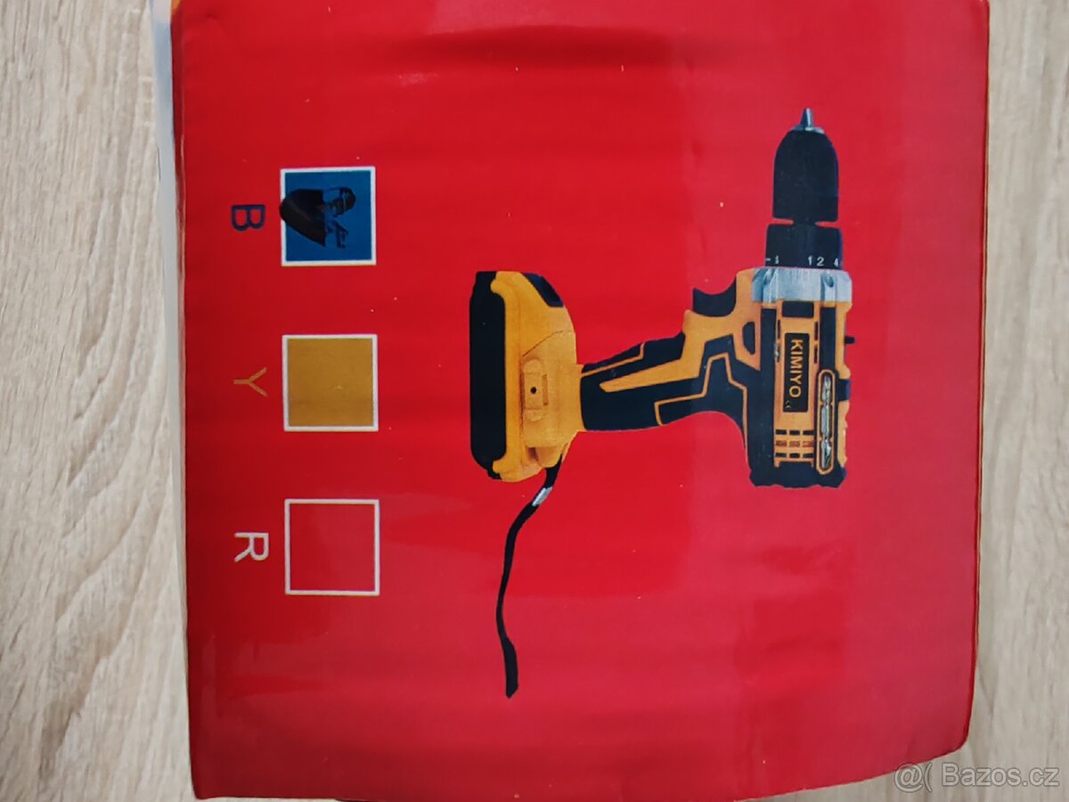 Prodám Aku Vrtačku 2x baterie vybavení +kufr - 7