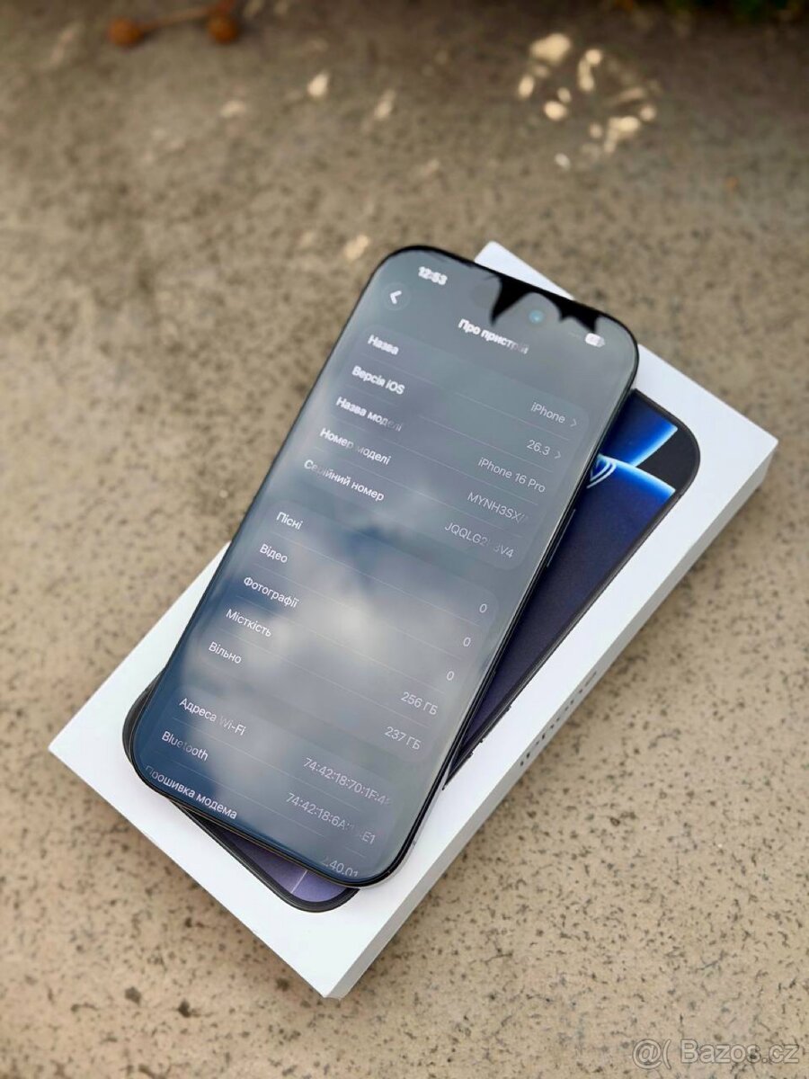 IPhone 16 Pro 256 GB Černý Titanium - 7