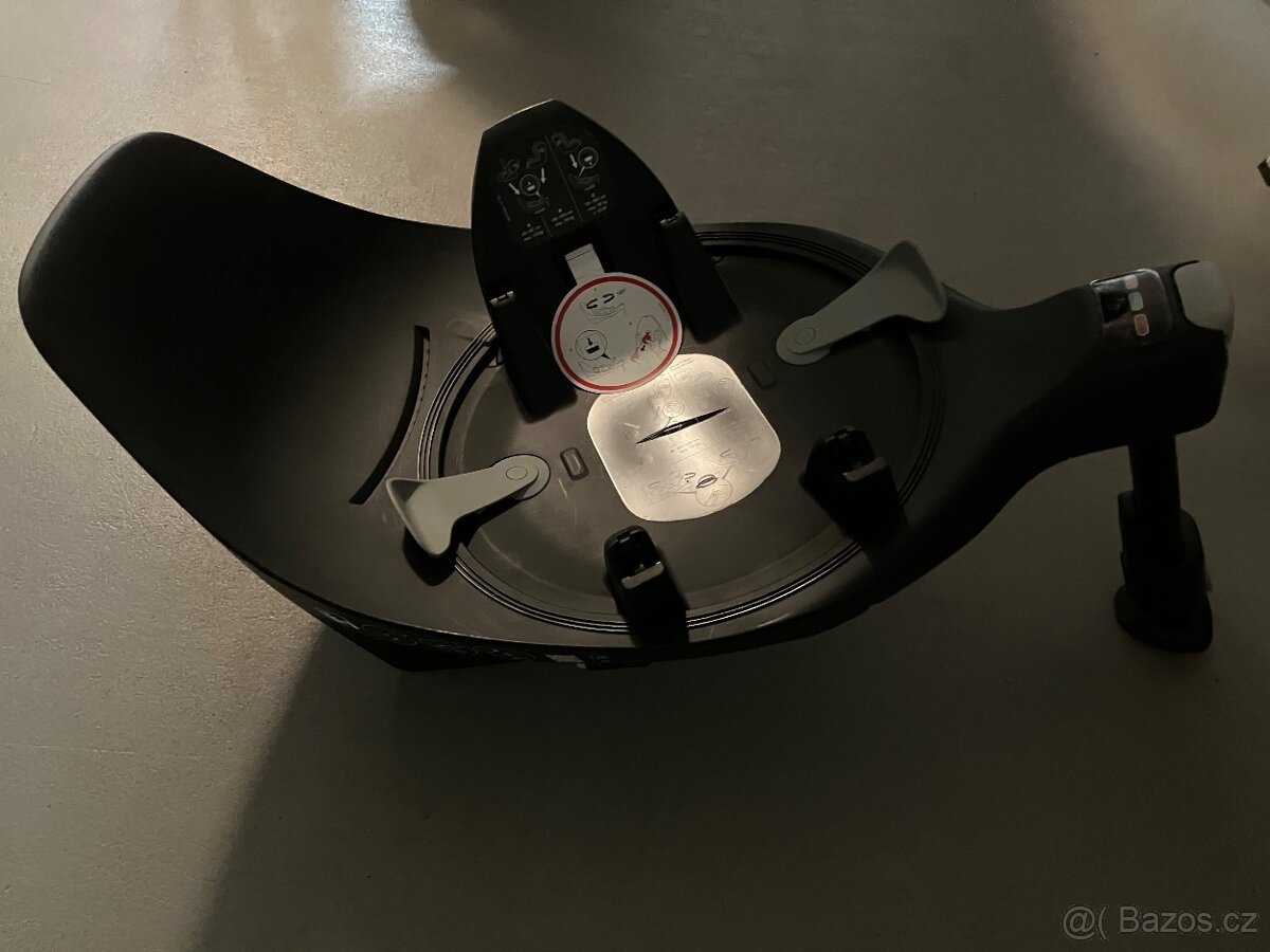 Autosedačka cybex plus báze - 7