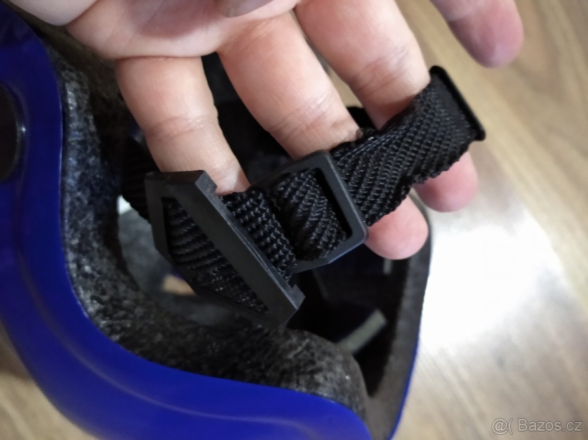 Přilba na kolo/ koloběžku/ skate - 7