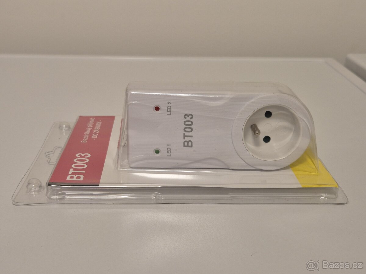 Prostorový bezdrátový termostat se spínací zásuvkou. - 7