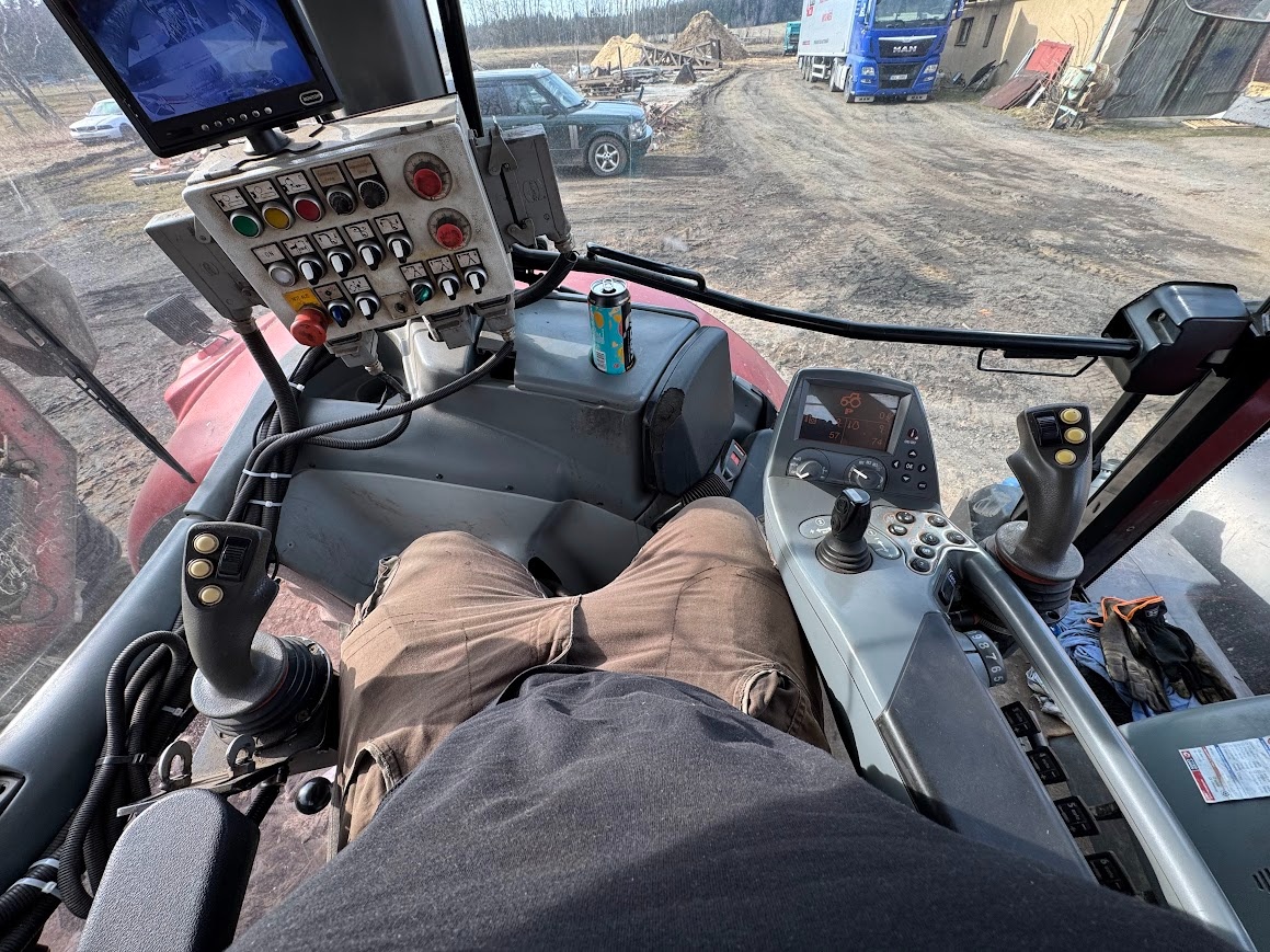 Štěpkovač jenz 561 + Valtra 353S - 7