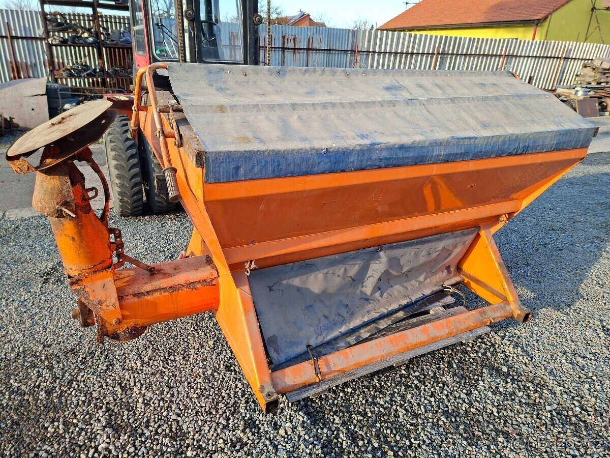 Sypač šnekový SIMED - 7