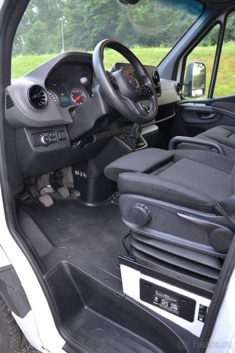 Mercedes-Benz Sprinter 316 BOX 2021 velká výbava - 7