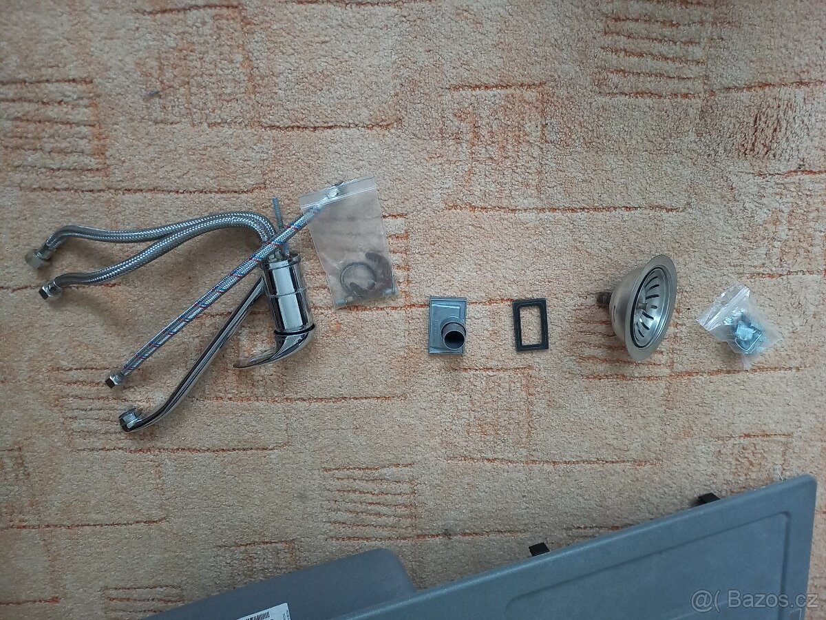 Kuchyňský dřez + baterie - 7