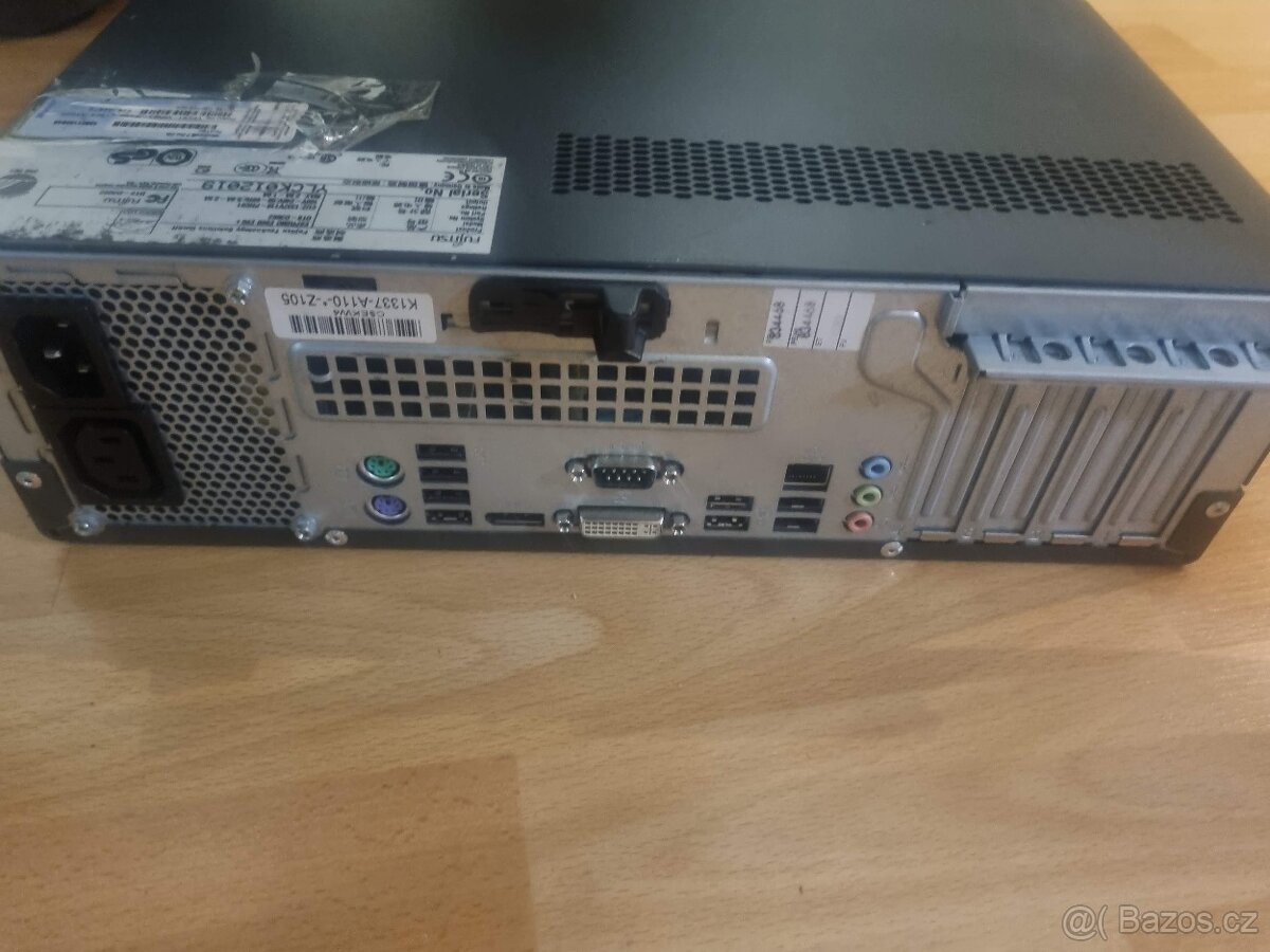 Stolní mini PC FUjitsu Esprimo E900, Intel i3⭐ - 7