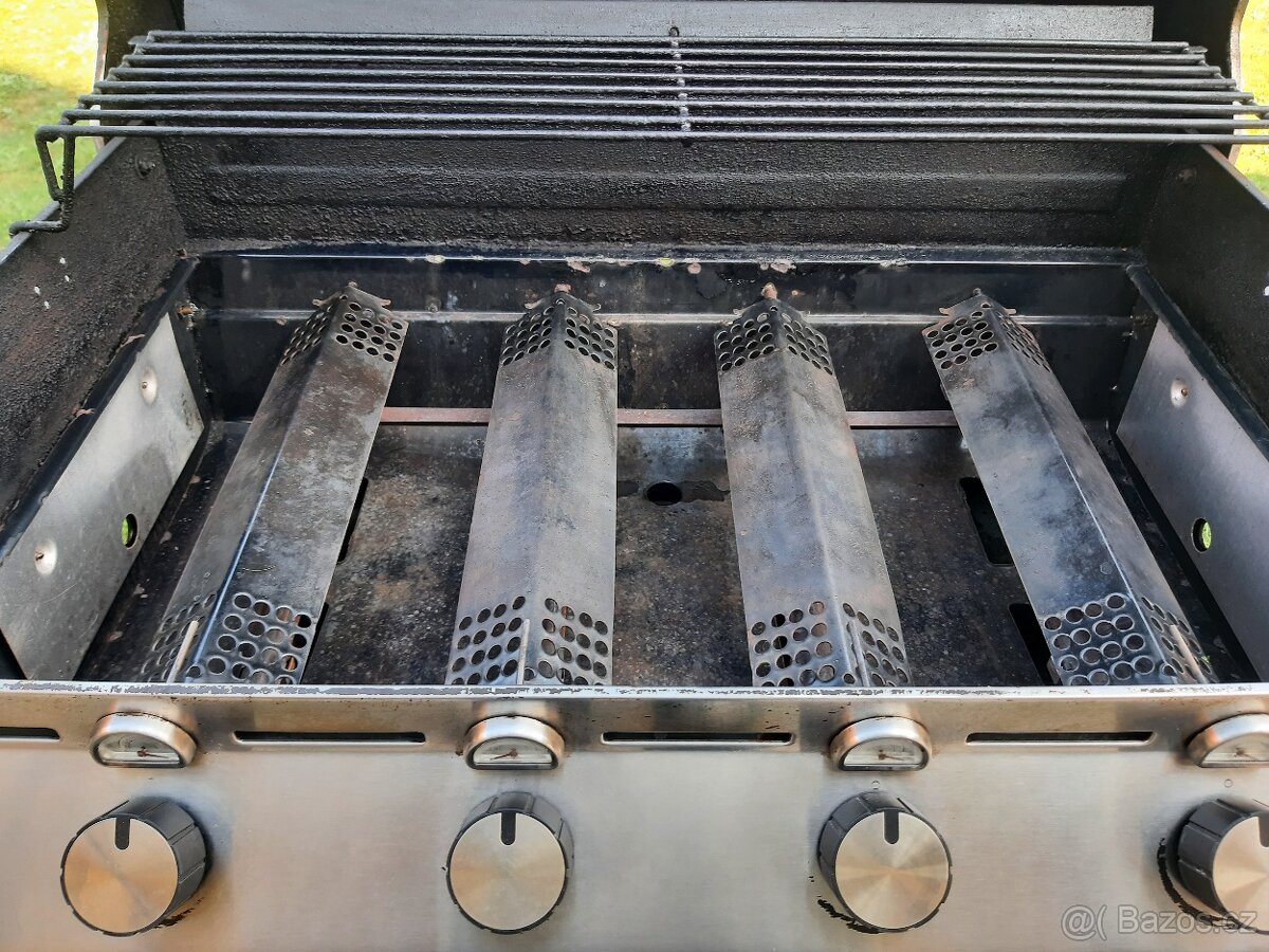 Zahradní gril CharBroil - 7