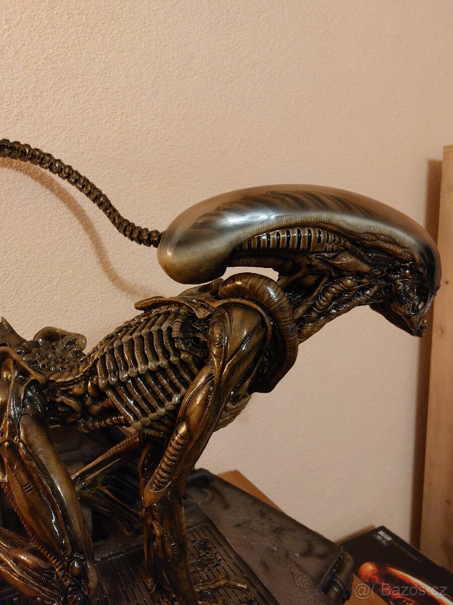 Dog Alien Prime 1 / Coolprops - 7