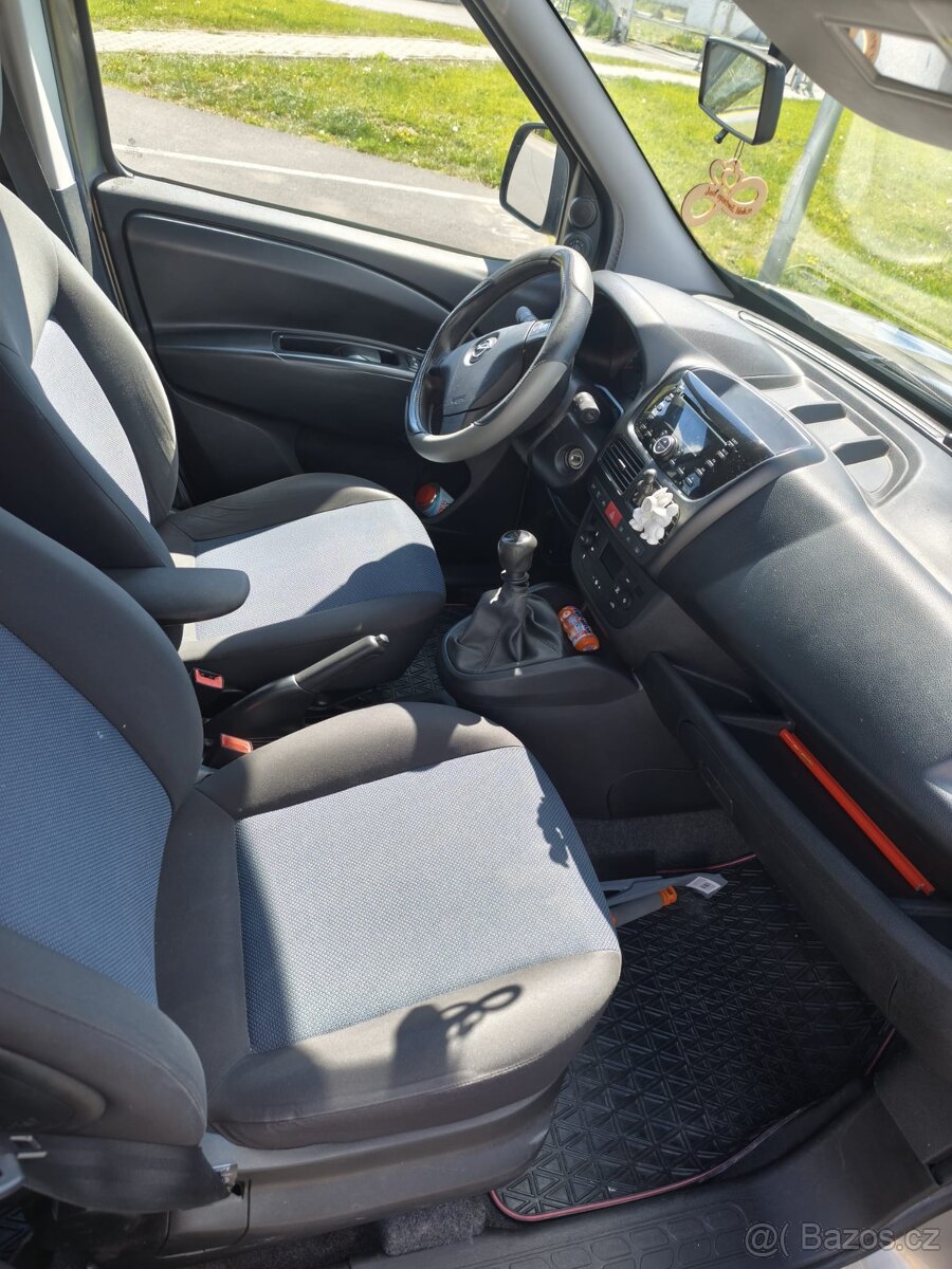 Opel Combo 1.6 diesel 77kW - 7