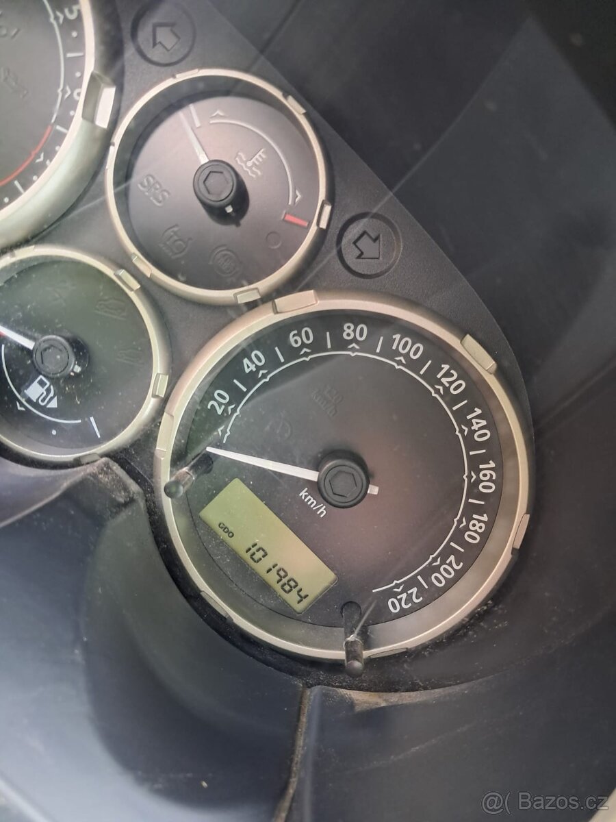 Land Rover - Freelander 2.5 - 7