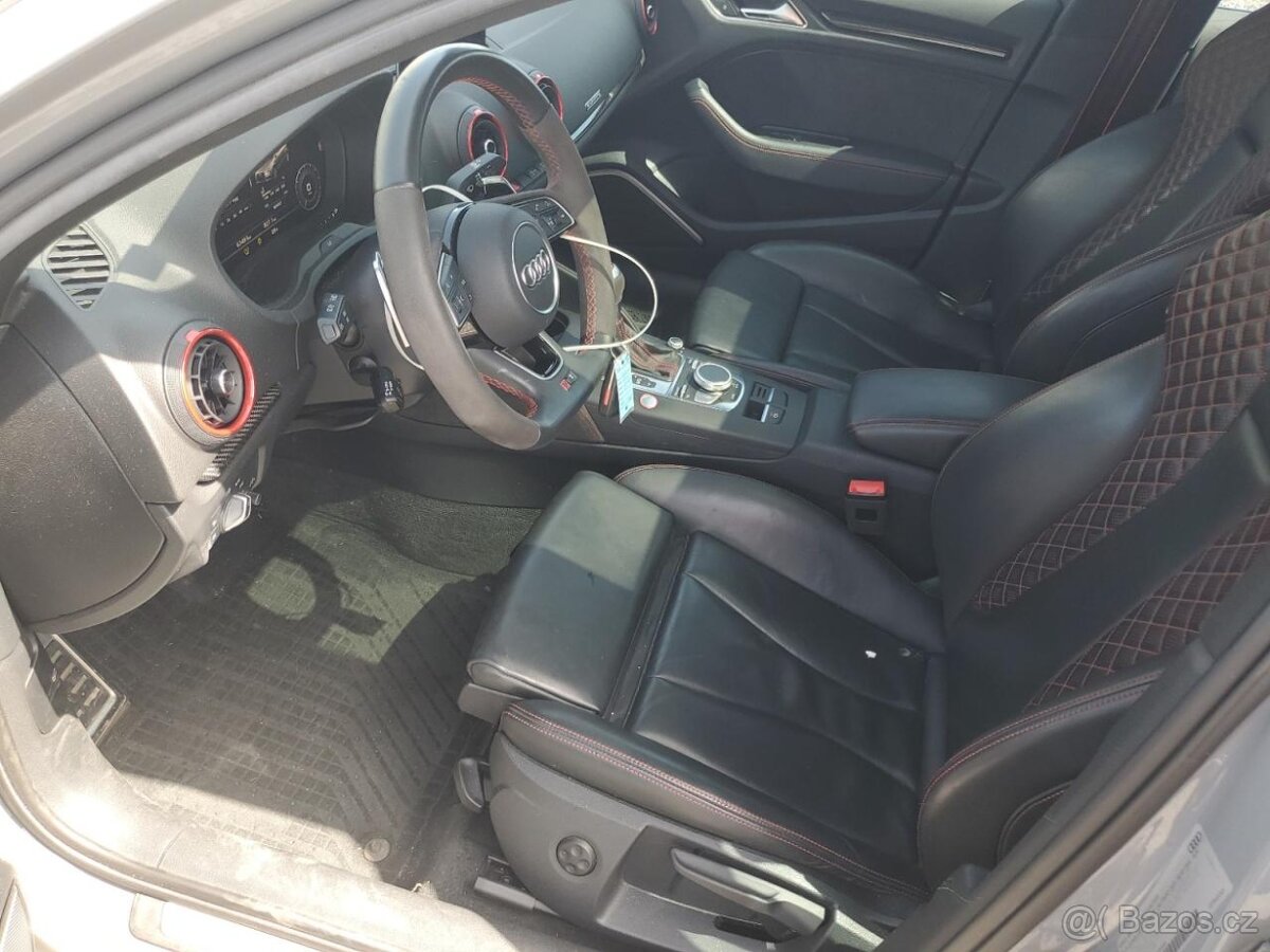 Audi RS3 2019 - 7