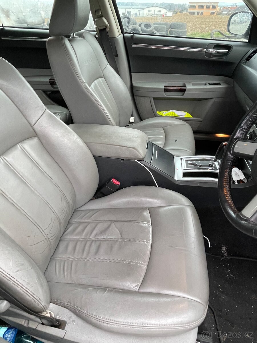 Chrysler 300 C - 7
