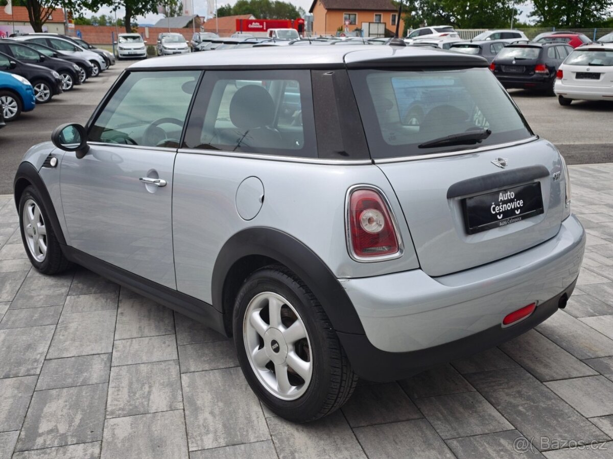 Mini Cooper ONE 1,4i 70Kw - 7