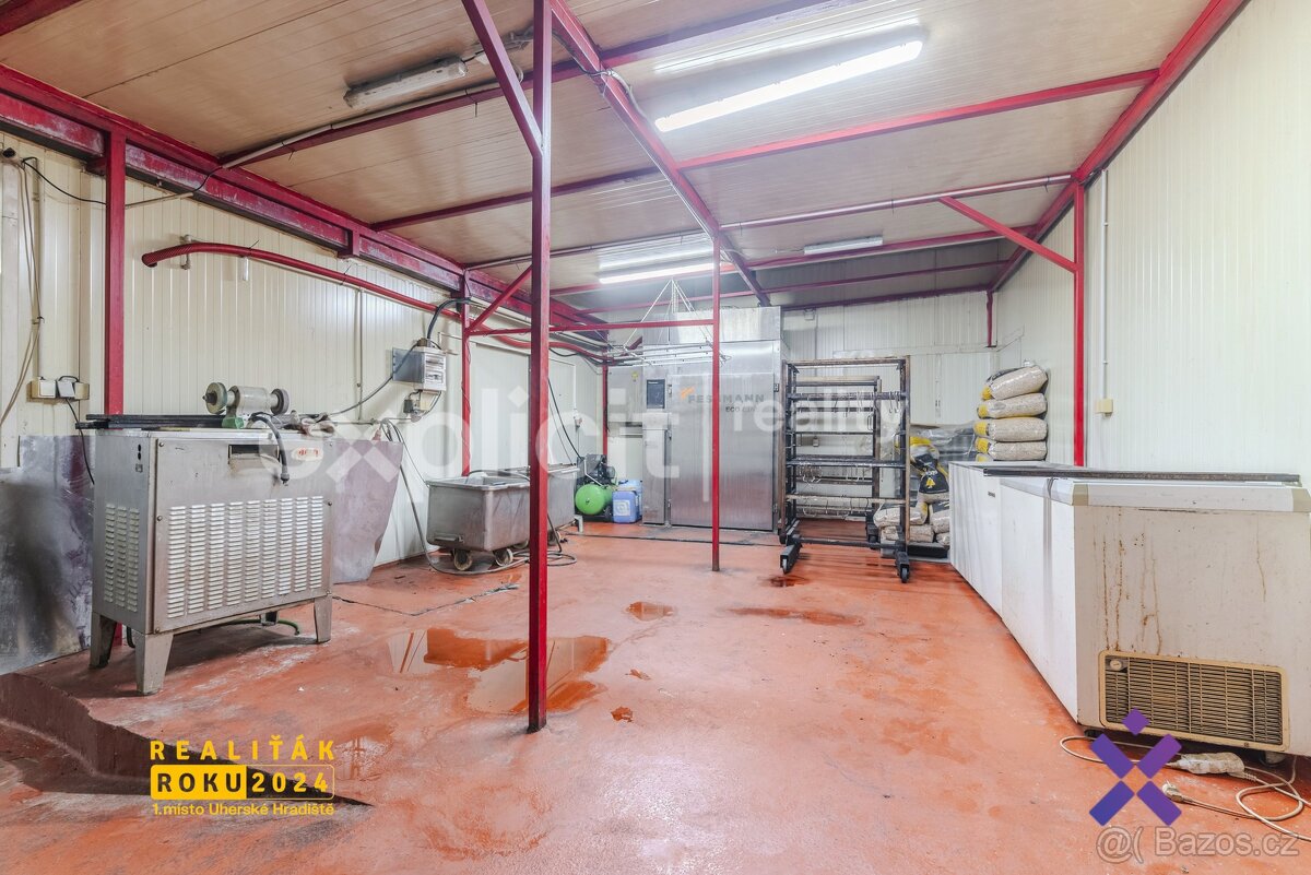 Prodej komerčního objektu 155 m², pozemek 317 m² - Uherský O - 7