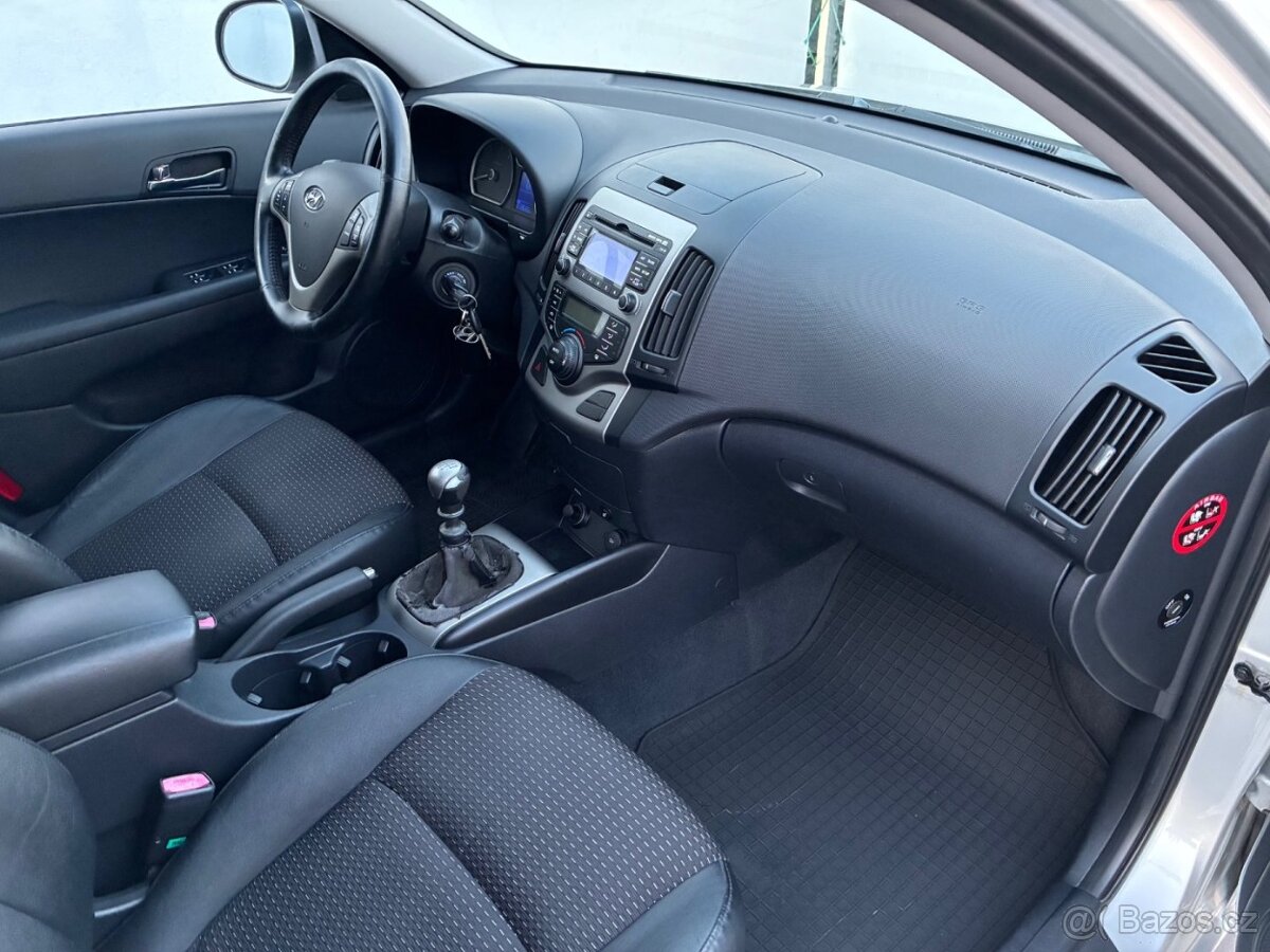Hyundai i30, 1,6CRDi 85kW 2.maj. STK 09/2027 - 7
