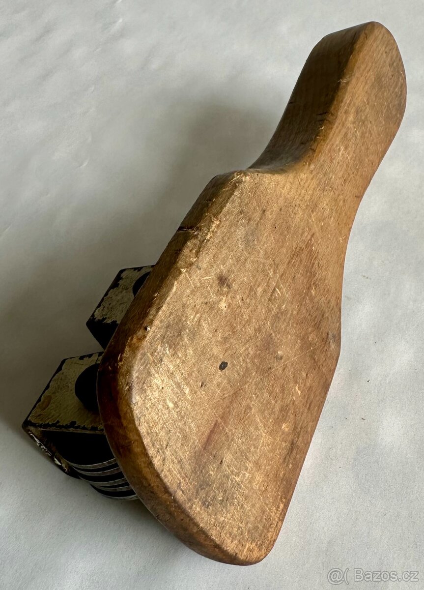 Značkový D.R.G.M. starožitný ostřič nožů Solingen RARITA - 7