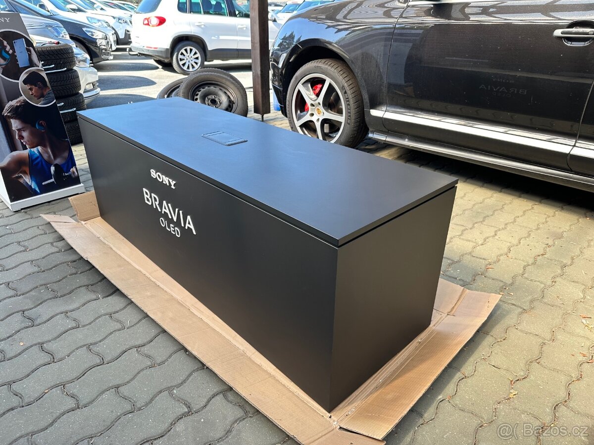 Promo stůl Sony OLED - 7