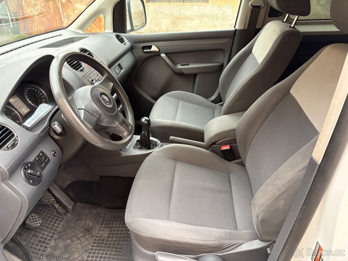 VW Caddy 1,6tdi 2013 - 7
