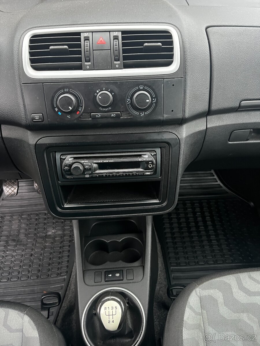 Škoda Fabia II. 1.2i 51kw - 7