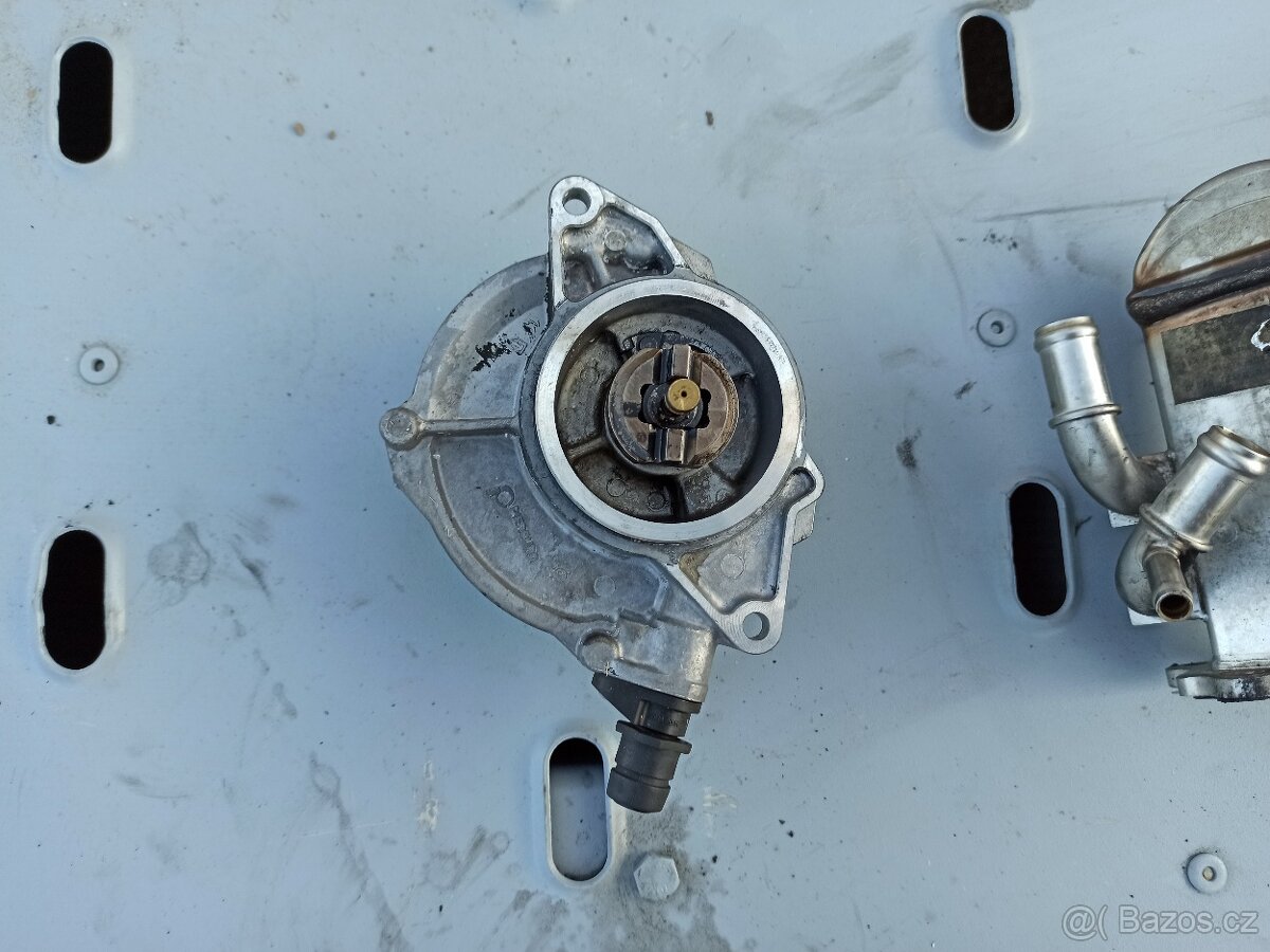 PŘÍSLUŠENSTVÍ MOTORU - AUDI Q7 3.0TDi 171kW BUG - 7