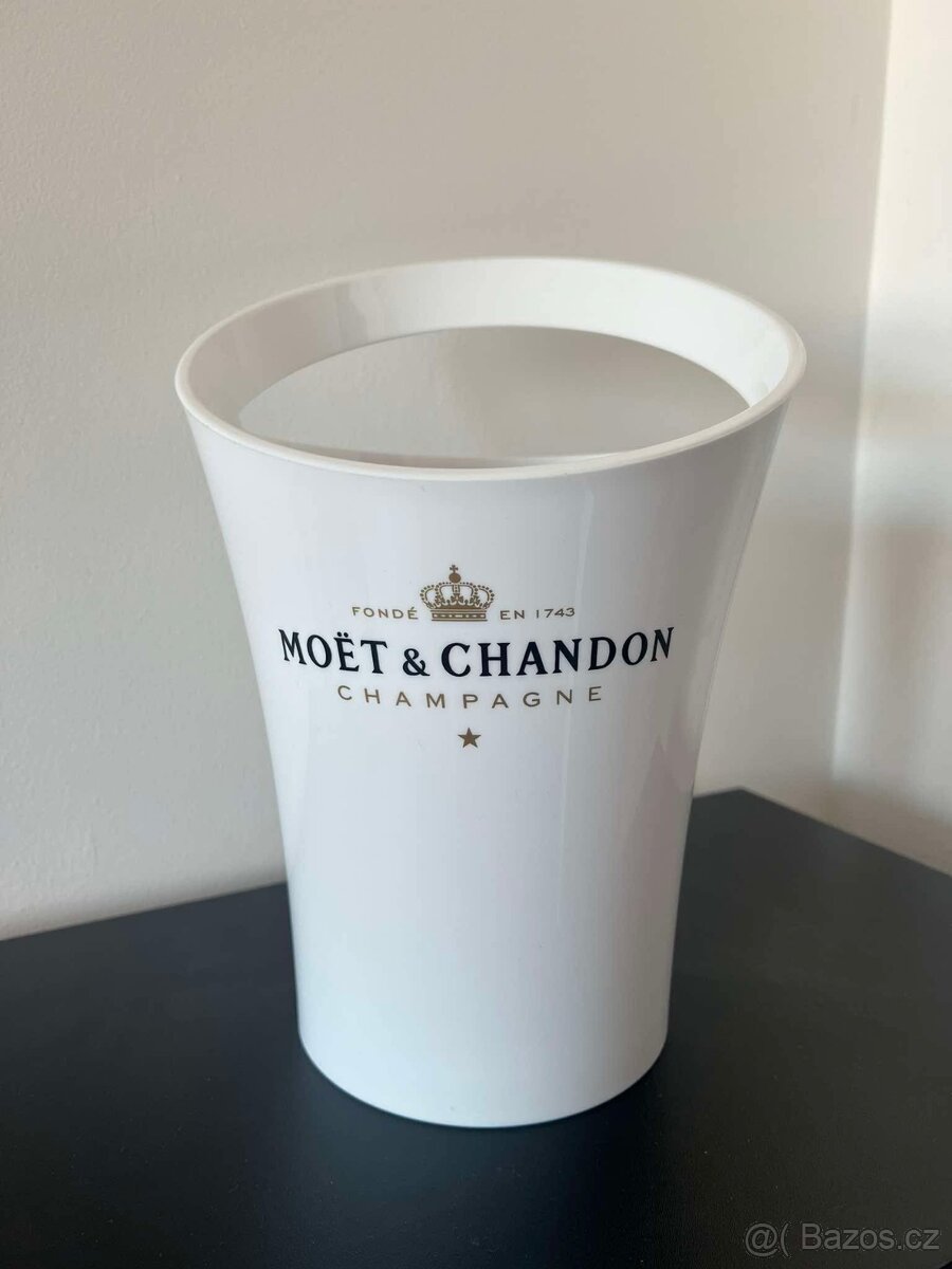 Ice kybel Moet and Chandon - 7
