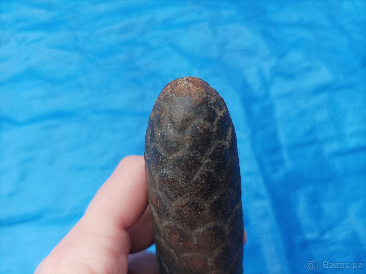 Litinová šiška - závaží k hodinám I. - 7