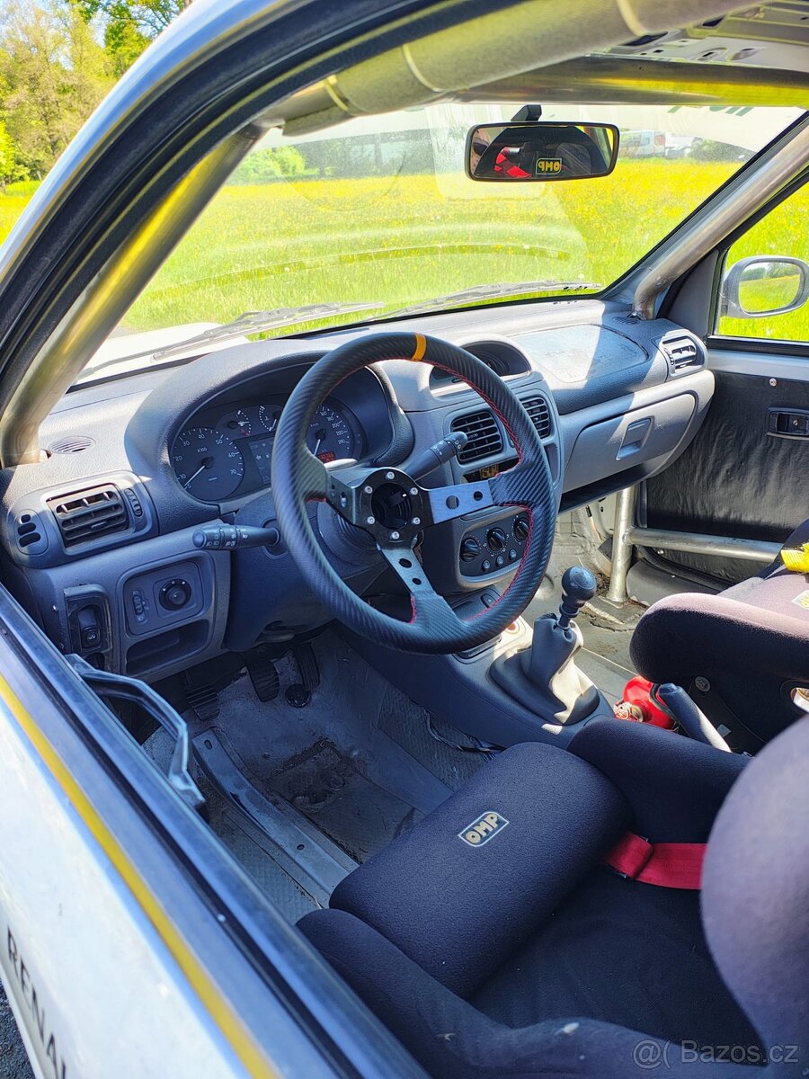 Renault clio 1.4 16v - 7