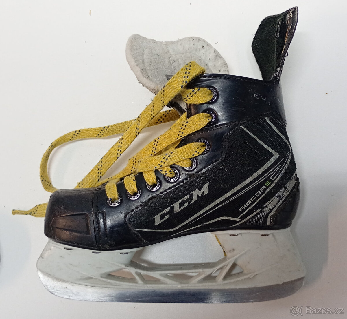 Brusle CCM Ribcore 64K EU32 - 7