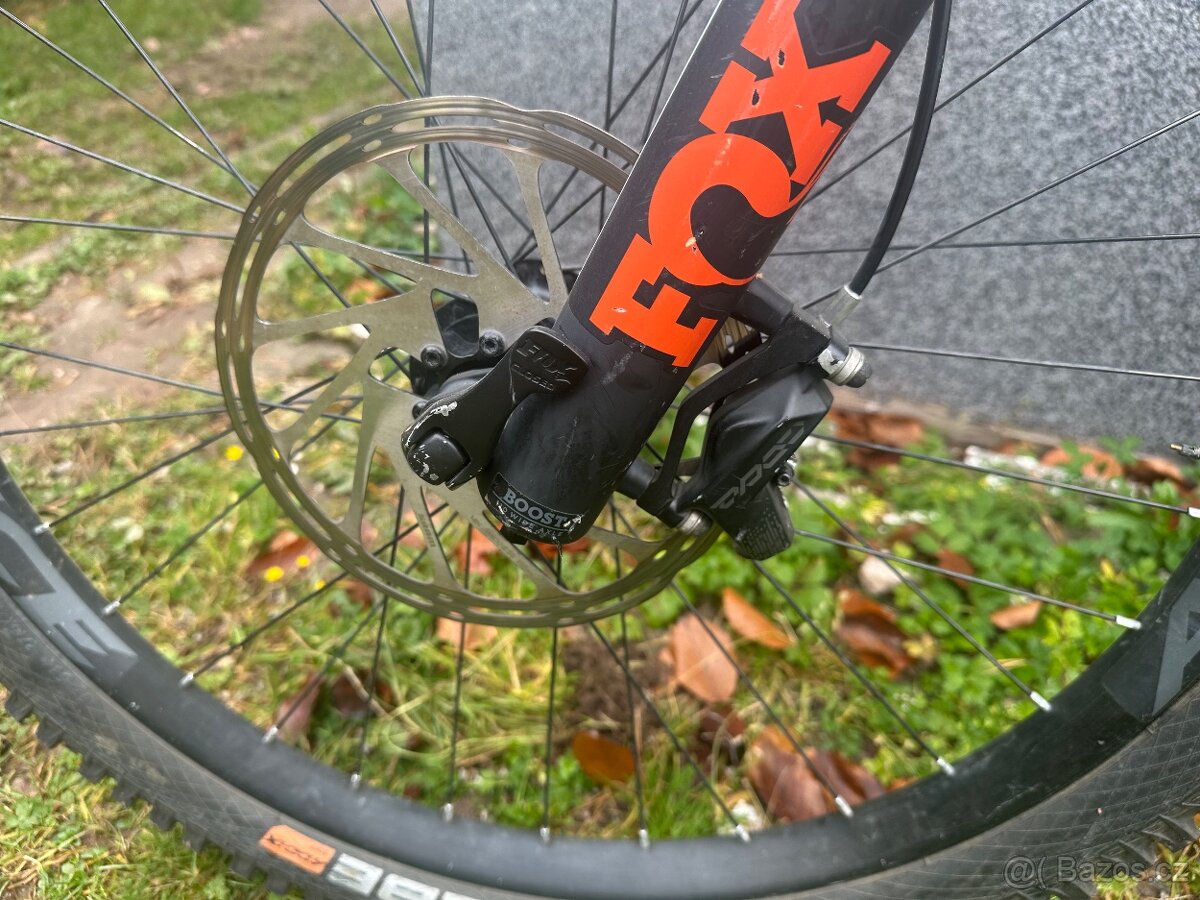 Santa Cruz Nomad Carbon, 27.5'' - 7