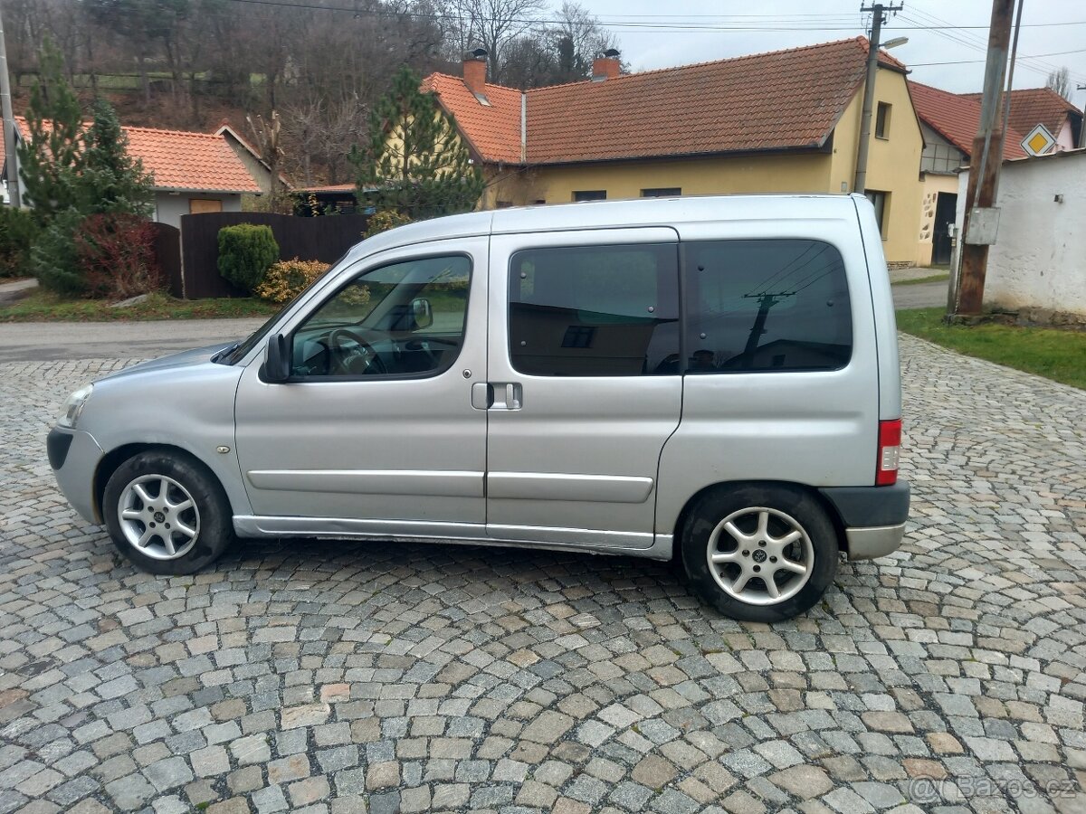 PEUGEOT PARTNER 1.6HDI 55KW 2007 1.MAJITEL KOUPENO NOVÉ V ČR - 7