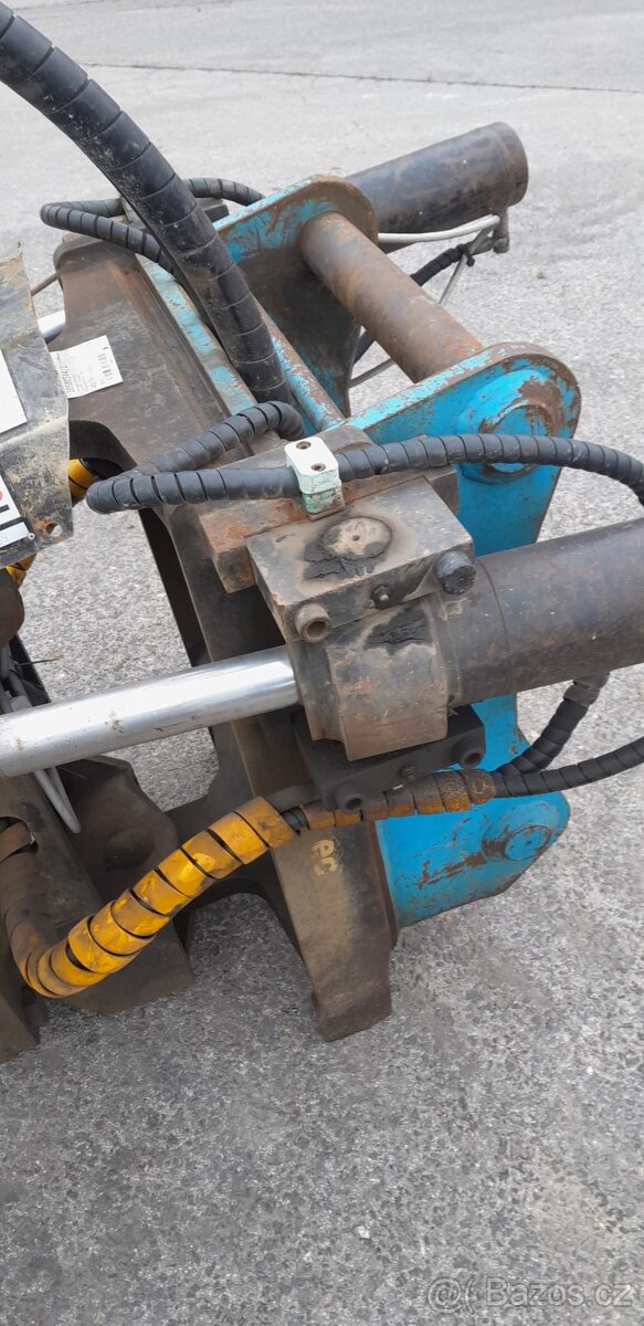 Prodám bourací kladivo Krupp Hydraulikhammer 870 - 7