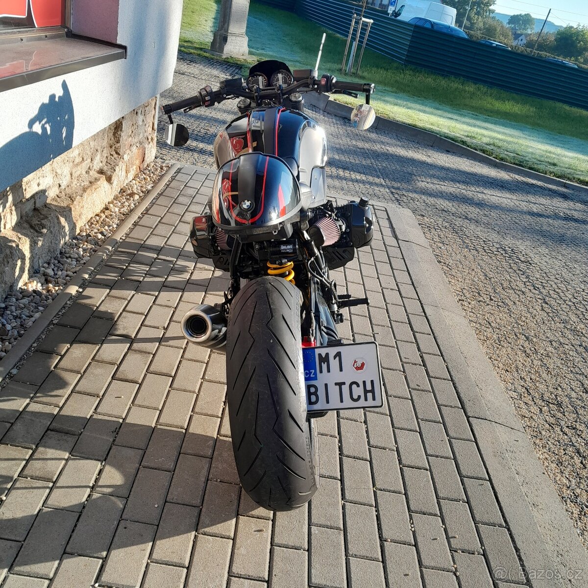 BMW R nineT Custom – Karbonová kola Romix & Kompletní Öhlins - 7