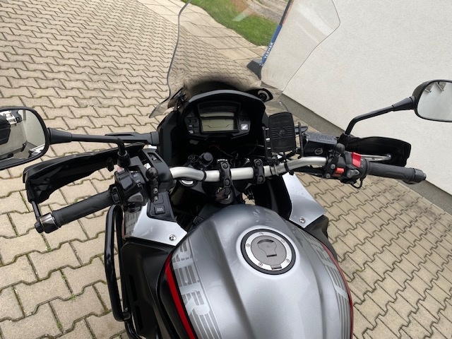 HONDA VFR1200XD - 7