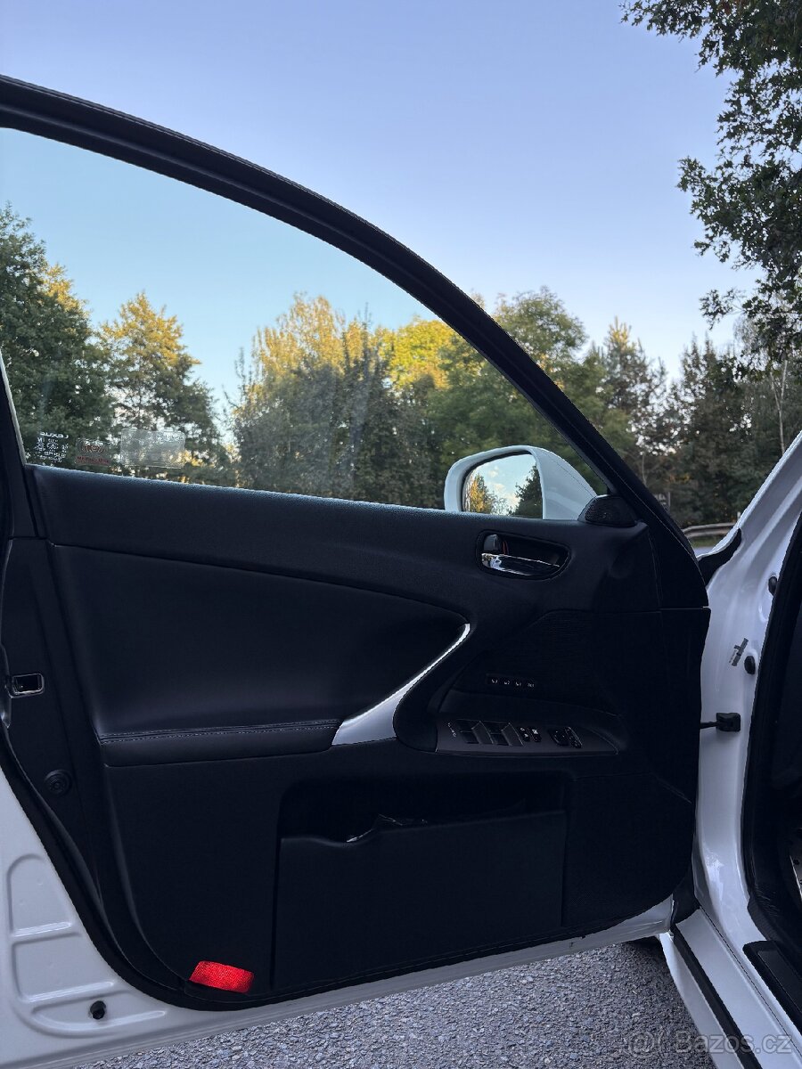 Lexus is 220 f sport - 7