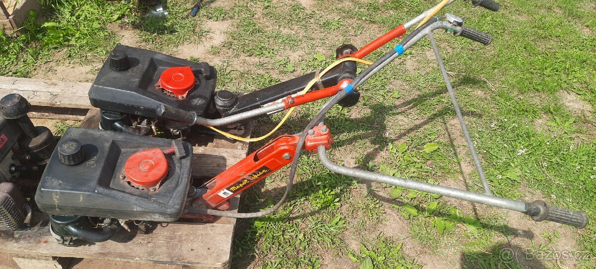 Vyorávač brambor, kola ,osy ,Motor Jikov, příslušenství. - 7