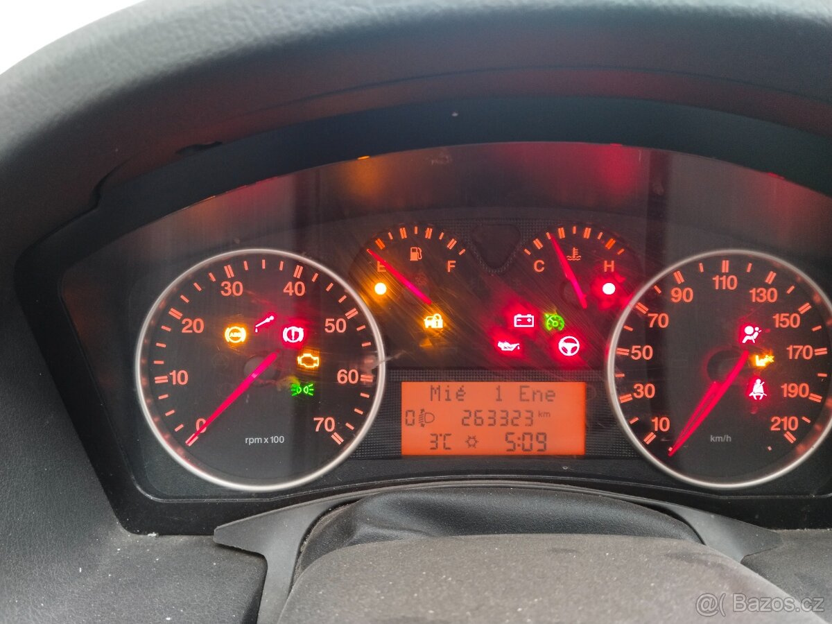 Fiat croma kombi 1.9 - 7