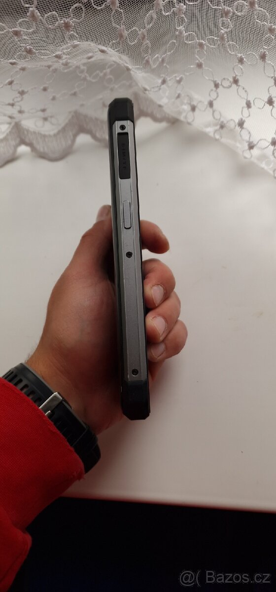 Odolný telefon oukitel wp17 - 7