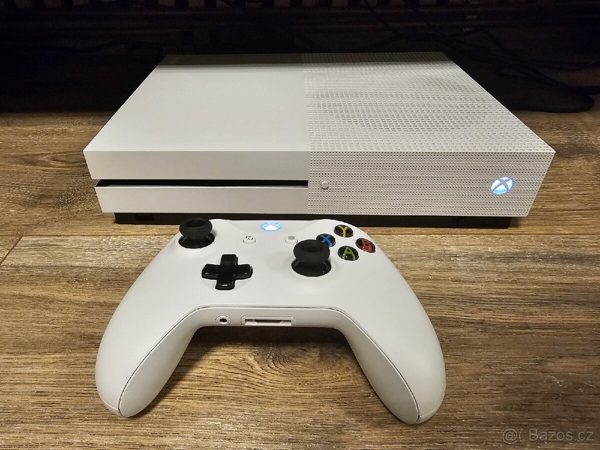 Xbox one s 1TB + ovladač - 7
