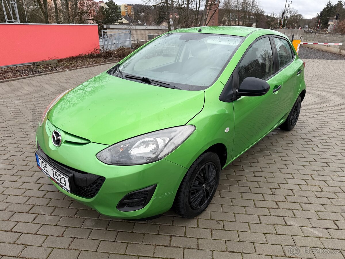 Prodám Mazda 2, 1.3i - 7