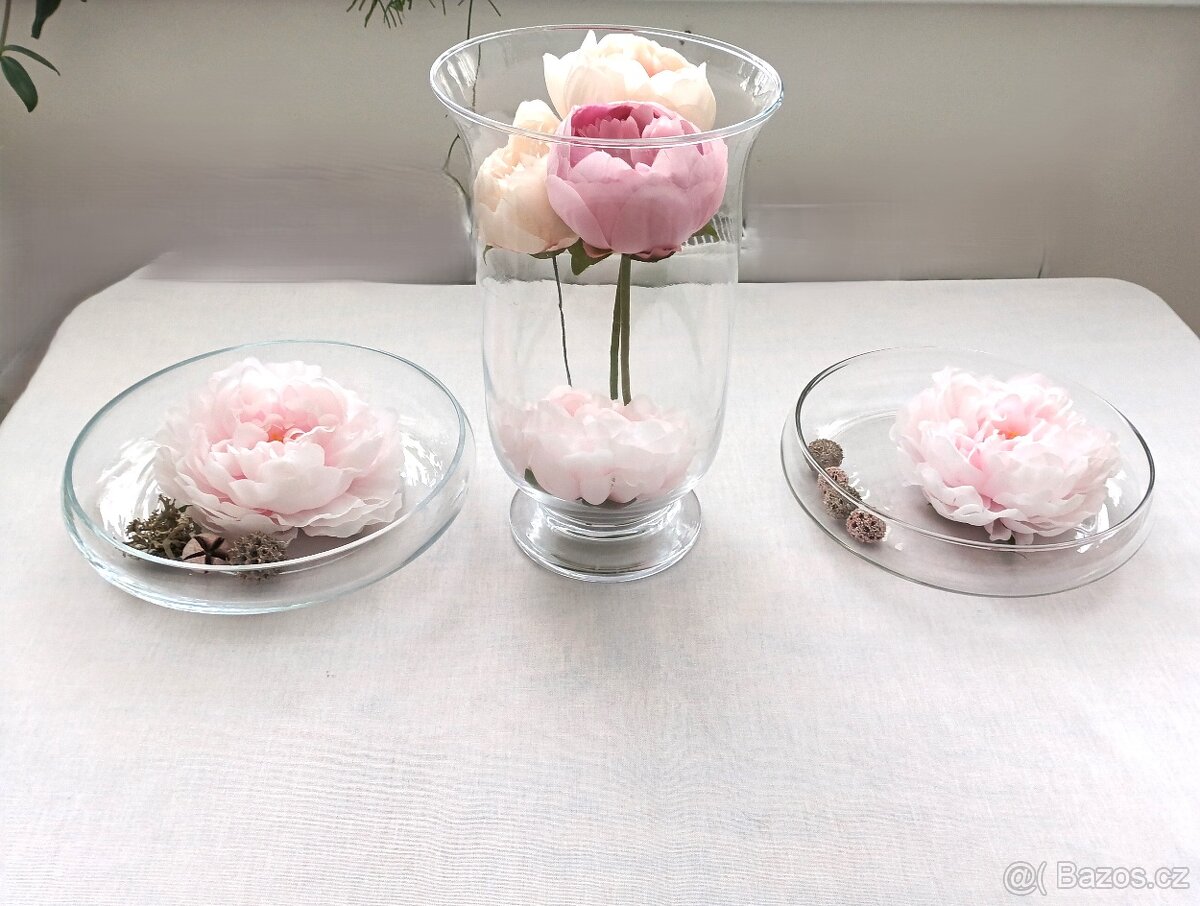 Retro krásné prostírání.Hodiny Roayl Dux. Tři velké sklněné - 7