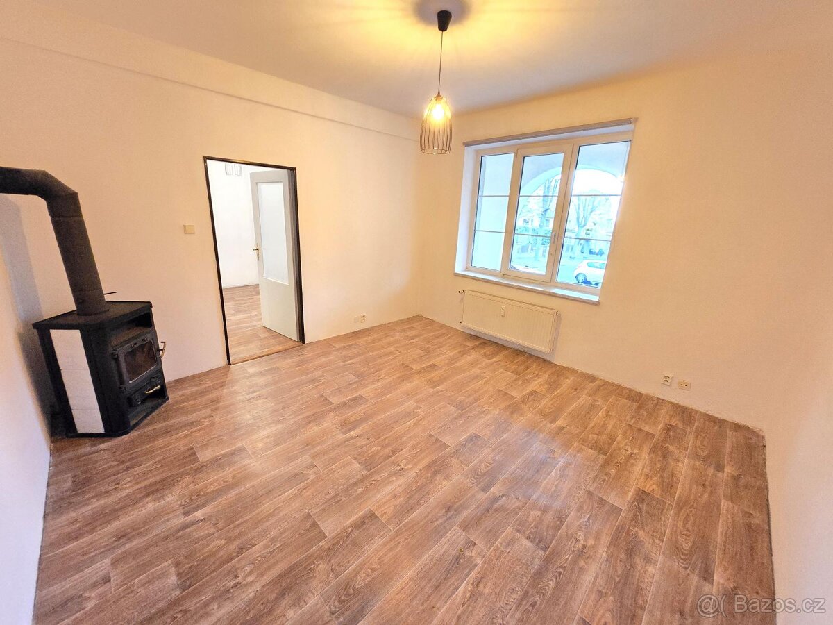 Pronájem bytu 2+1 v ulici Havlíčkovo náměstí 508/23 v Lomu u - 7