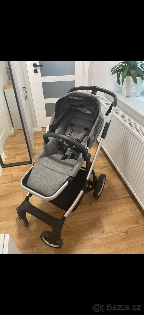 Kočárek Thule Sleek + korbička + autosedačka + další - 7