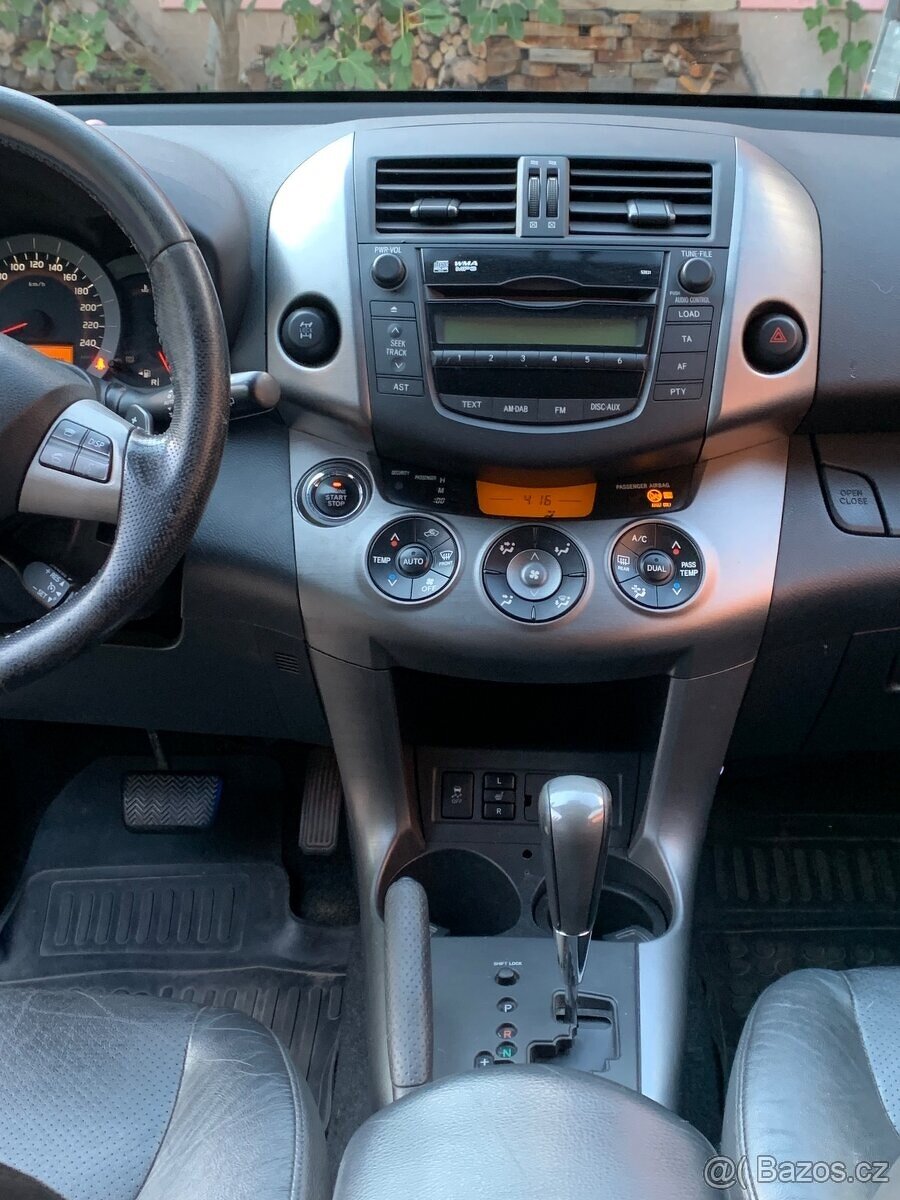 Rav 4 automat nášlapy - 7